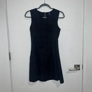 LIKE NEW Women's Navy Short Dress Classic Timeless Modern Sophisticated